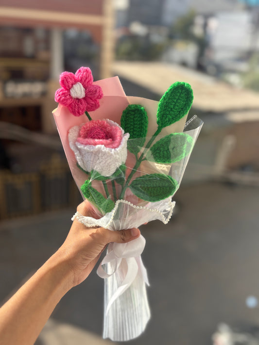 Soft pink mini bouquet