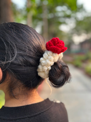 Gajra with Rose
