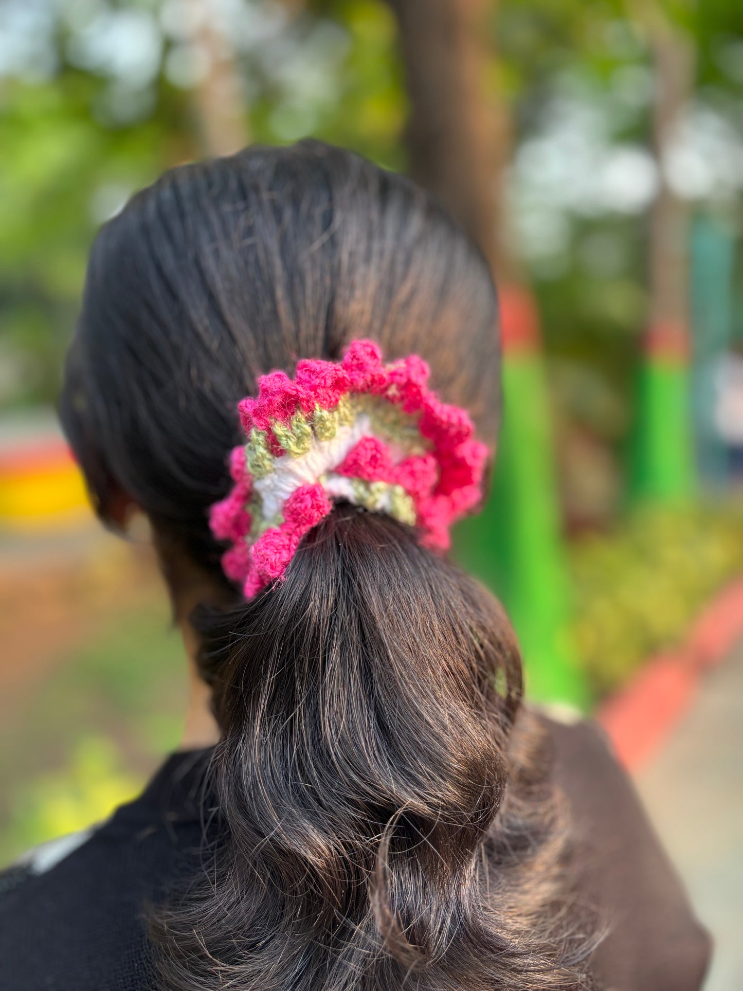 Gajra Scrunchy white and pink