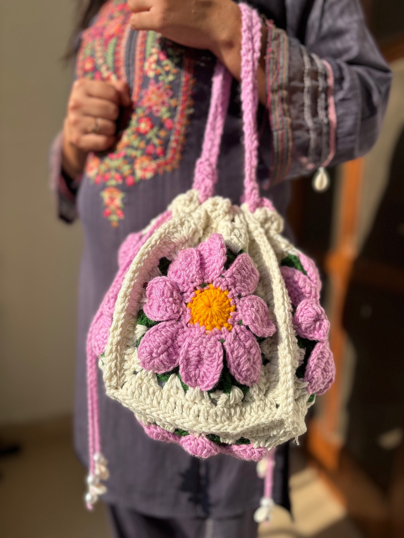 Floral Diasy Carry Bag