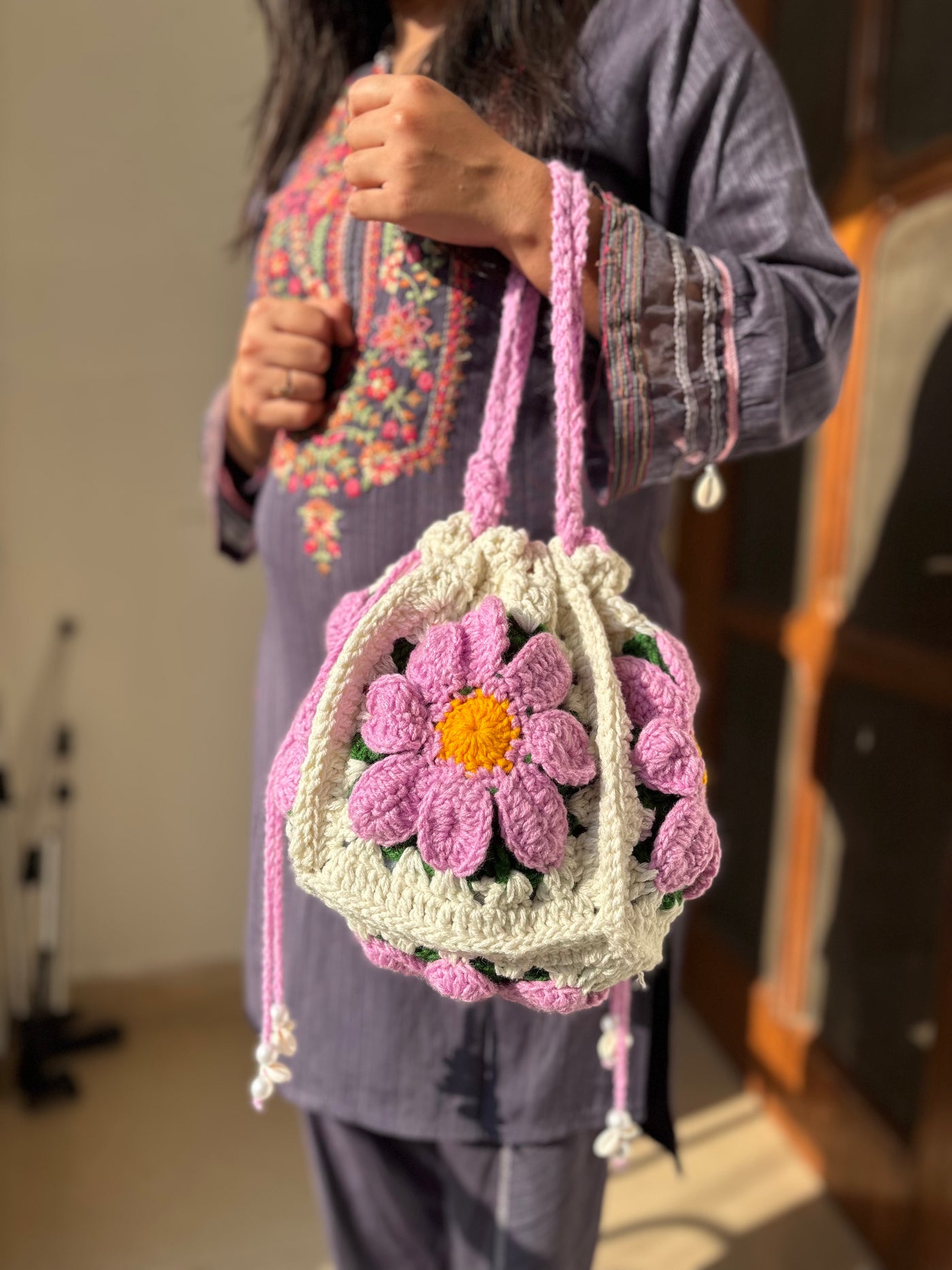 Floral Diasy Carry Bag