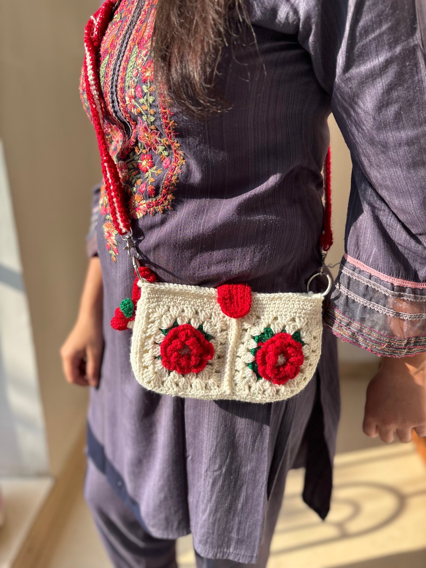 Rose bag cum clutch