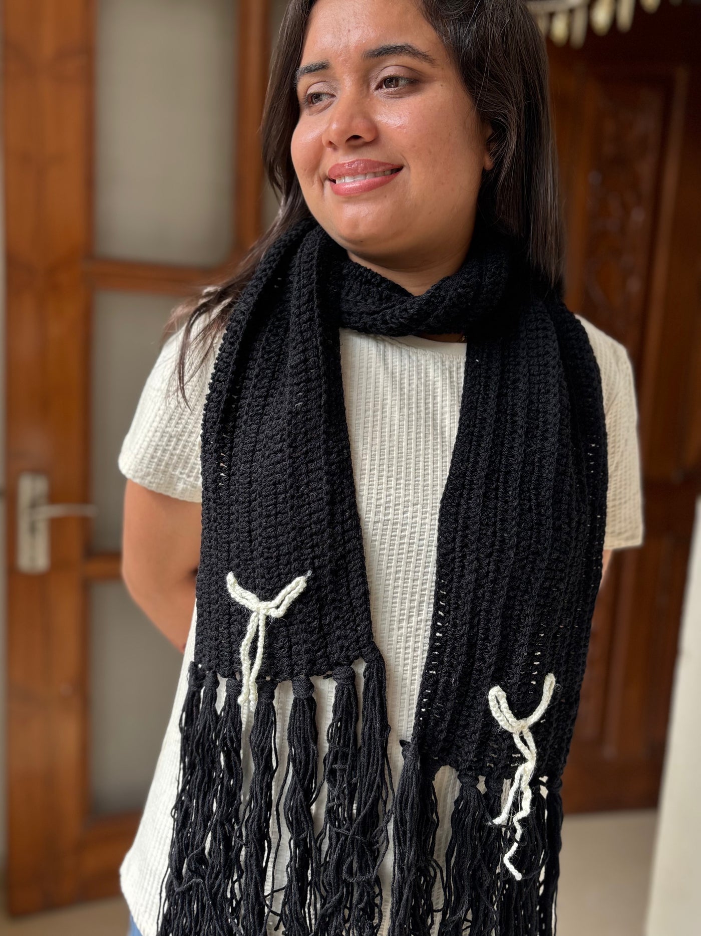 Black scarf with white Bow